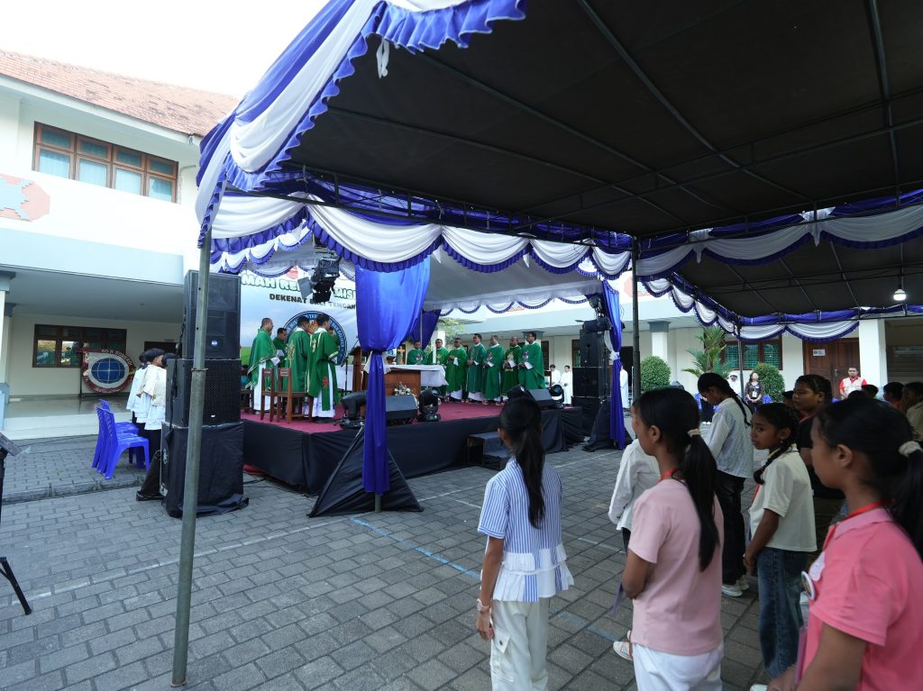 Kemah Remaja Misioner Dekenat Bali Tengah