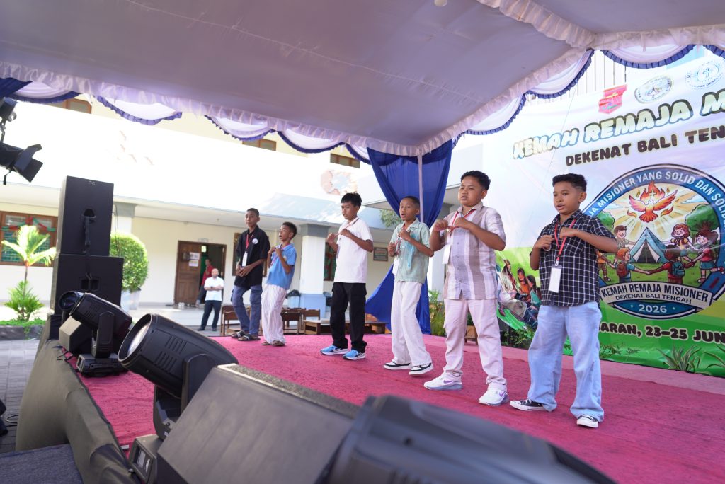 Kemah Remaja Misioner Dekenat Bali Tengah