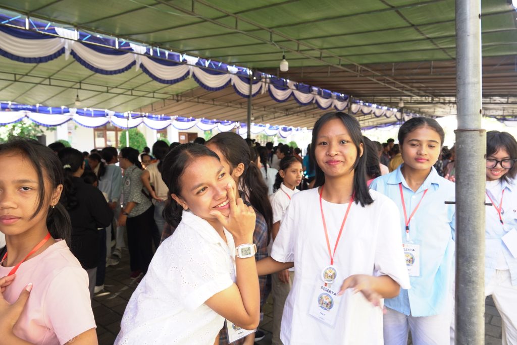 Kemah Remaja Misioner Dekenat Bali Tengah