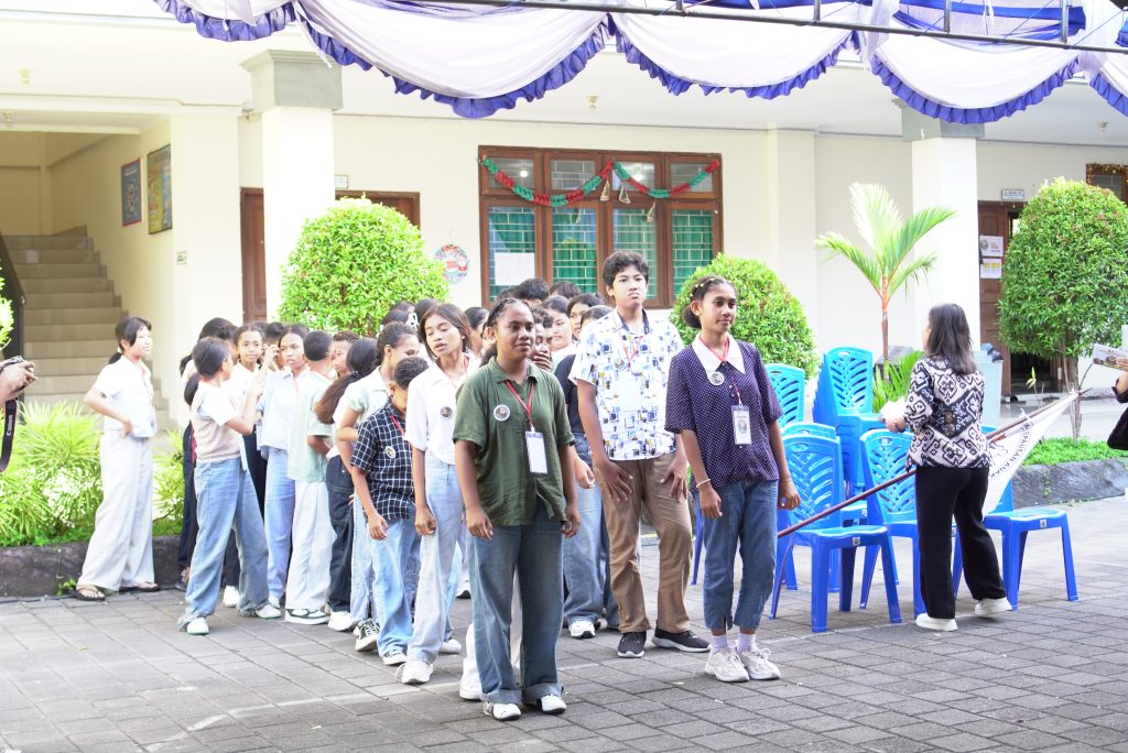 Kemah Remaja Misioner Dekenat Bali Tengah