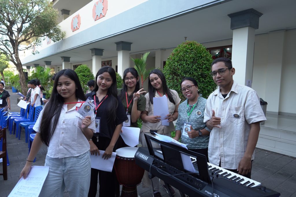 Kemah Remaja Misioner Dekenat Bali Tengah