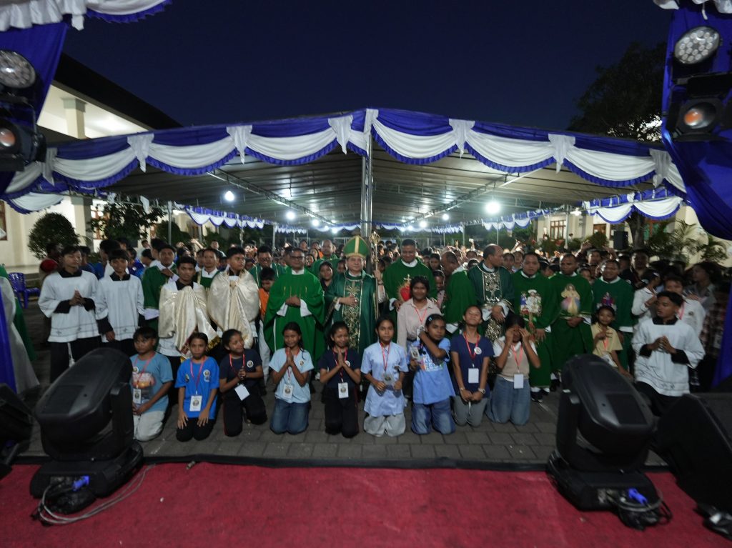 Kemah Remaja Misioner Dekenat Bali Tengah