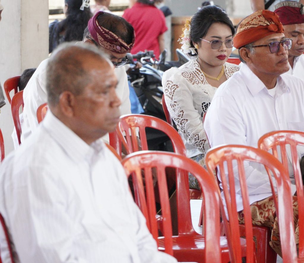 Sebanyak 23 anak dari Stasi Cemagi, Abianbase, Sading, dan pusat Paroki St. Theresia Tangeb menerima Komuni Pertama pada Misa Hari Raya Tubuh dan Darah Kristus, Minggu 7 Juni 2026.