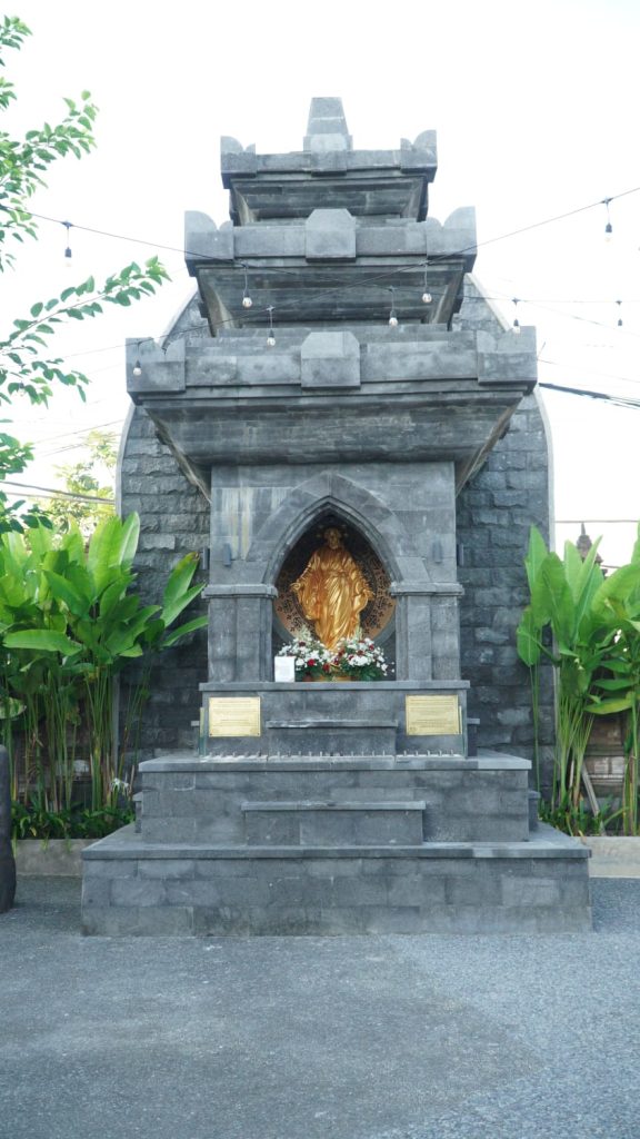 Sebanyak 23 anak dari Stasi Cemagi, Abianbase, Sading, dan pusat Paroki St. Theresia Tangeb menerima Komuni Pertama pada Misa Hari Raya Tubuh dan Darah Kristus, Minggu 7 Juni 2026.