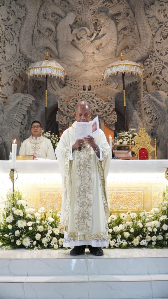 Sebanyak 23 anak dari Stasi Cemagi, Abianbase, Sading, dan pusat Paroki St. Theresia Tangeb menerima Komuni Pertama pada Misa Hari Raya Tubuh dan Darah Kristus, Minggu 7 Juni 2026.