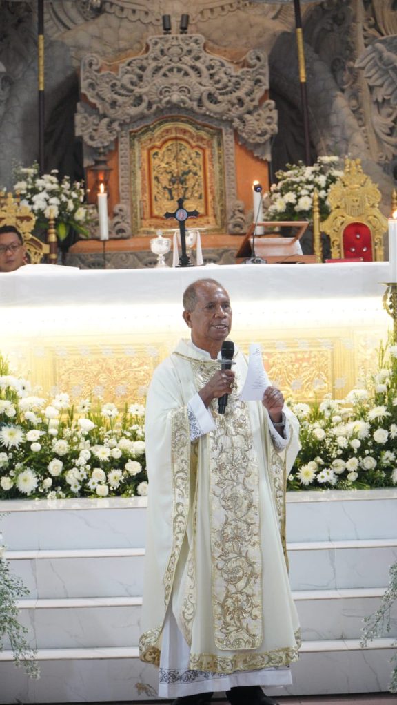 Sebanyak 23 anak dari Stasi Cemagi, Abianbase, Sading, dan pusat Paroki St. Theresia Tangeb menerima Komuni Pertama pada Misa Hari Raya Tubuh dan Darah Kristus, Minggu 7 Juni 2026.