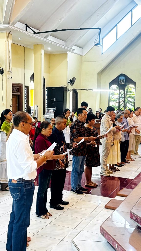 Berkat Ulang Tahun Perkawinan di Stasi Kristus Raja Abianbase
