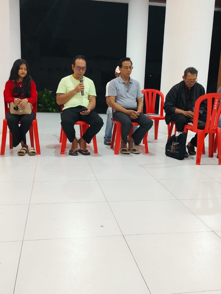 Ibadat Lingkungan FX Kristus Raja Abianbase: Dari Sabda Tuhan Tumbuh Kebersamaan